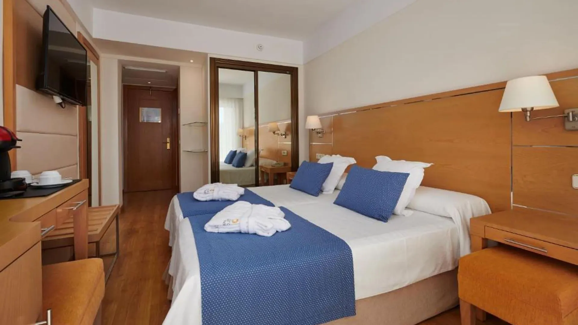 Hotel Girasol كالا مييور إسبانيا